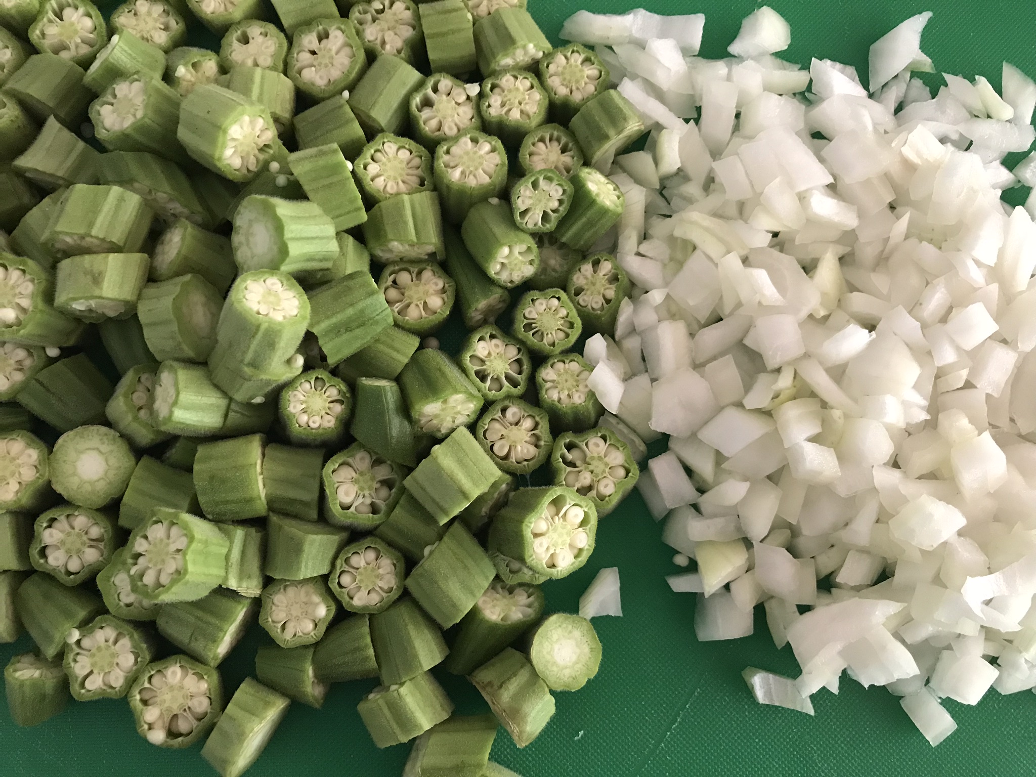 "Dry Okra" A Quick and Flavorful Dish (No Slime!)